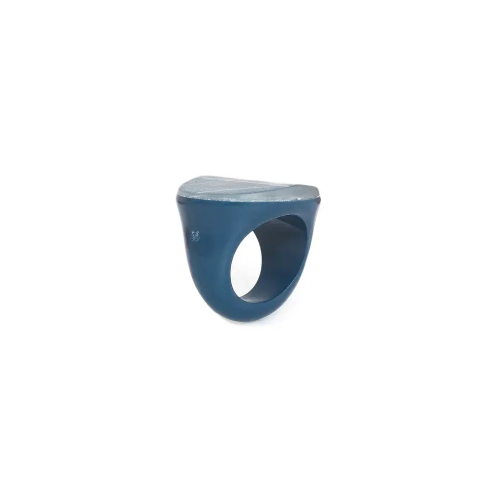 Кольцо Nature Bijoux, Ficus Carica, акриловое, со смолой, NB25.2-19-25833 (синий, 17,5)