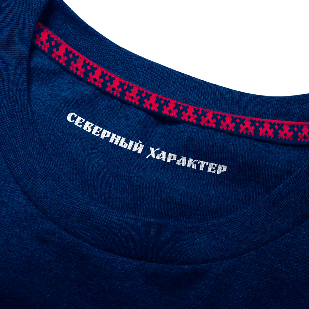 Футболка "Логотип на груди"