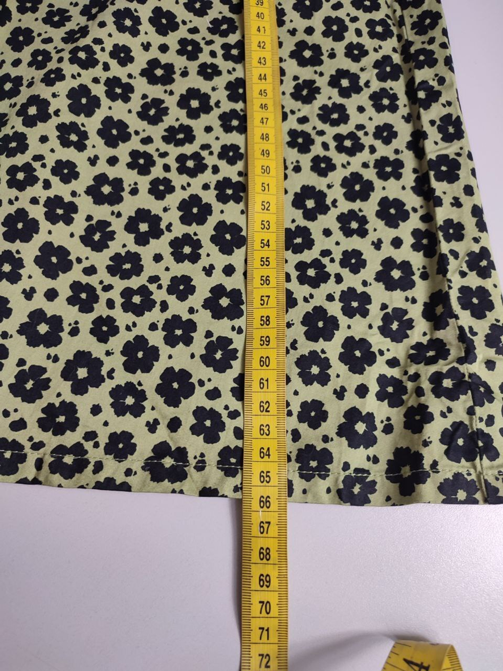 Юбка Reserved цвета испанской оливки, маркировка 38, визуально 44 размер