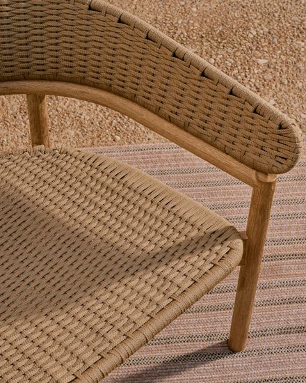 Кресло Arinella из акации с натуральной отделкой и бежевой веревкой La Forma Испания 