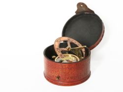 Nautical Морской компас в кожаном футляре