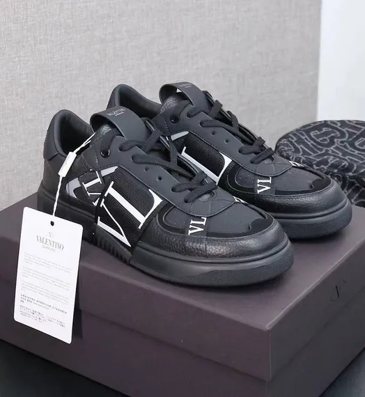 Кроссовки мужские VALENTINO VL7N