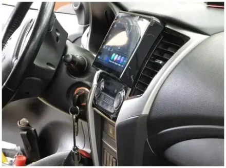 Магнитола для Mitsubishi L200 2015-2024 (все) - Airoc AB-2618 (кнопки и крутилки), Android 13, TS20, 6/128Гб, SIM-слот, CarPlay