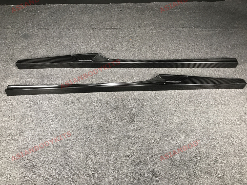 Карбоновые боковые юбки для Ferrari 488 GTB Spider 2015-2020 Феррари