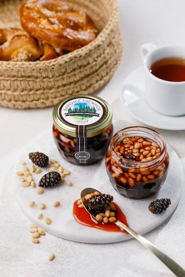 Варенье "Таёжное" с кедровыми орешками 95 мл