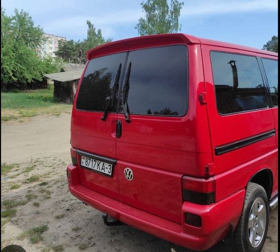 Спойлер на заднюю дверь для VOLKSWAGEN T4 90-03, c двумя распашными дверьми