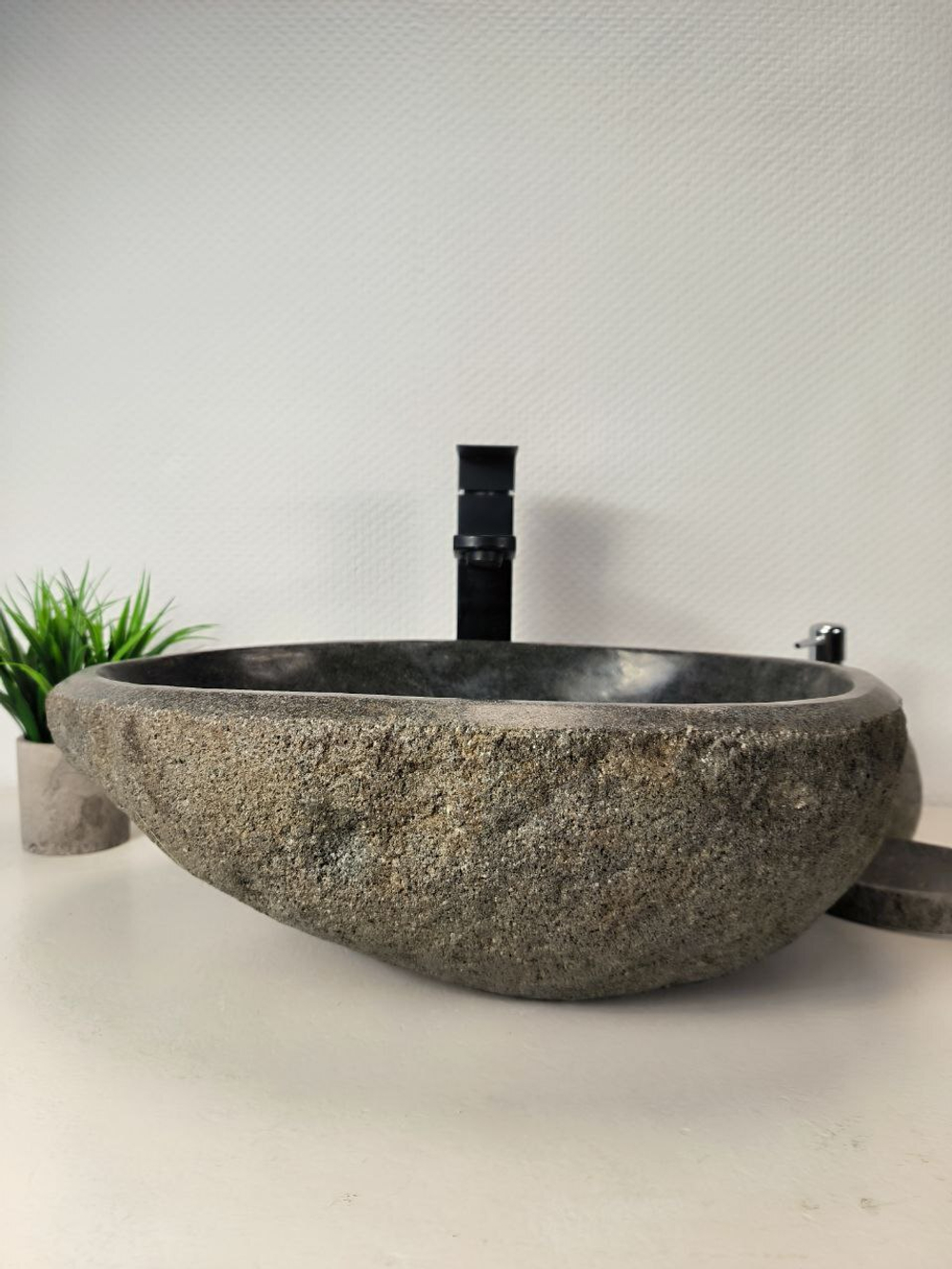 Раковина из речного камня RS-66004 46х35х15 из натурального камня