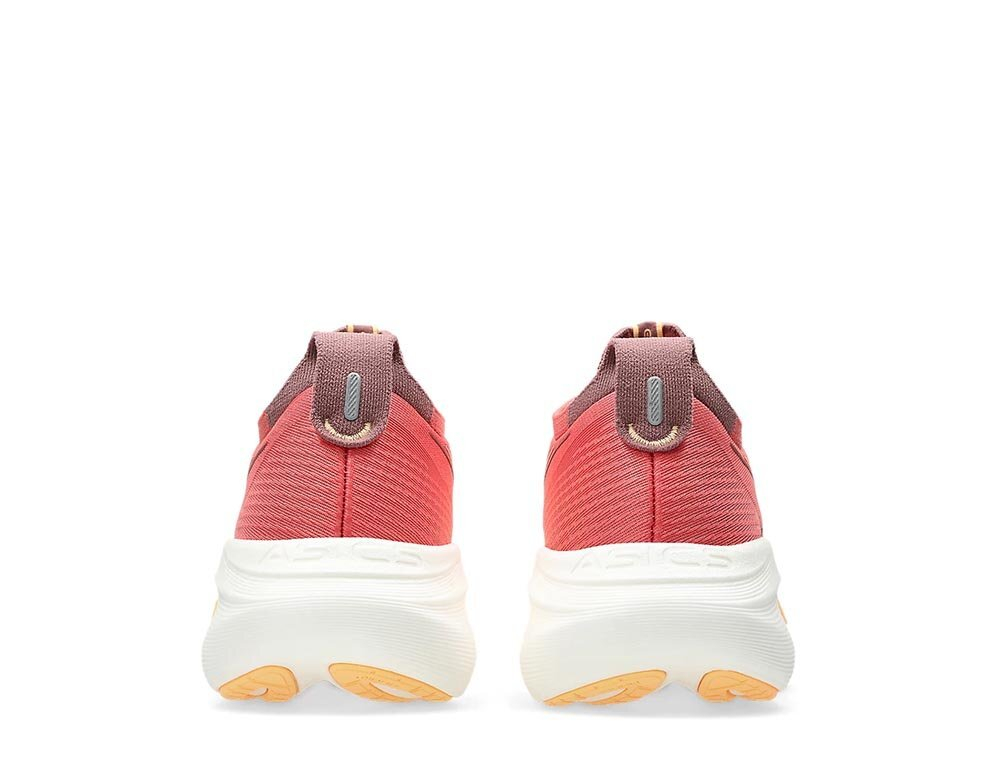 Кроссовки для бега женские Asics Gel-Nimbus 27 кораллово-оранжевые