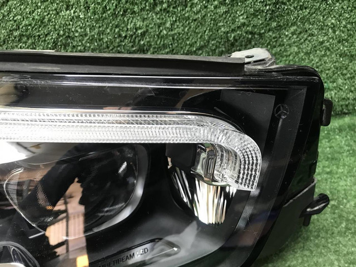 Фара правая Mercedes GLC X253 19-22 Multibeam LED