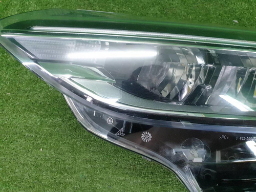 Фара левая Renault Arkana (2019-н.в.) LED
