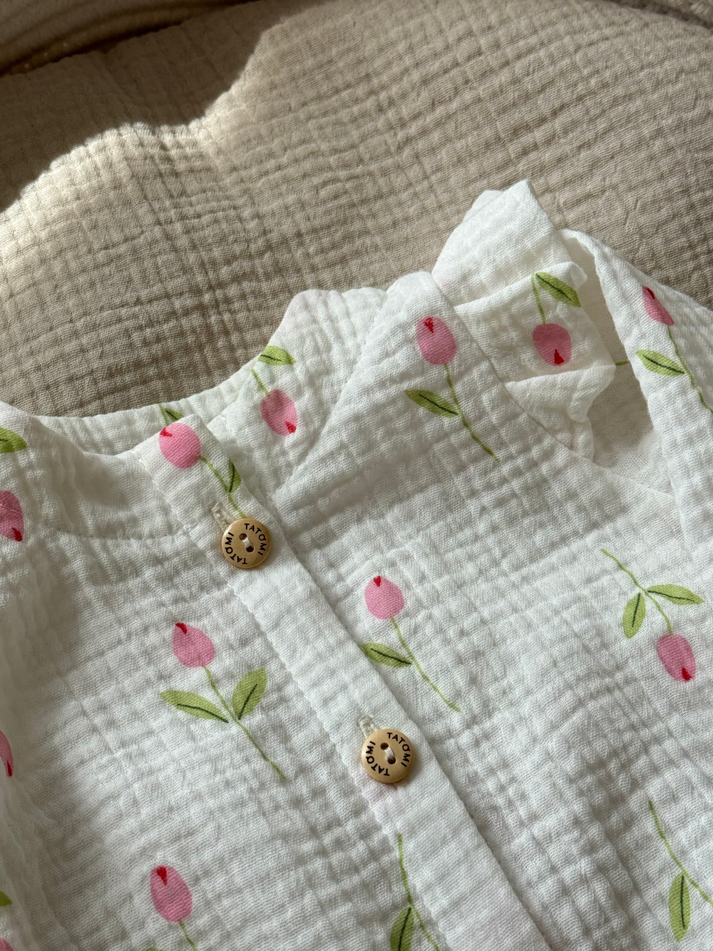 Боди с рюшами, Тюльпаны