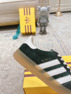 Gucci Adidas Gazelle Sneaker
