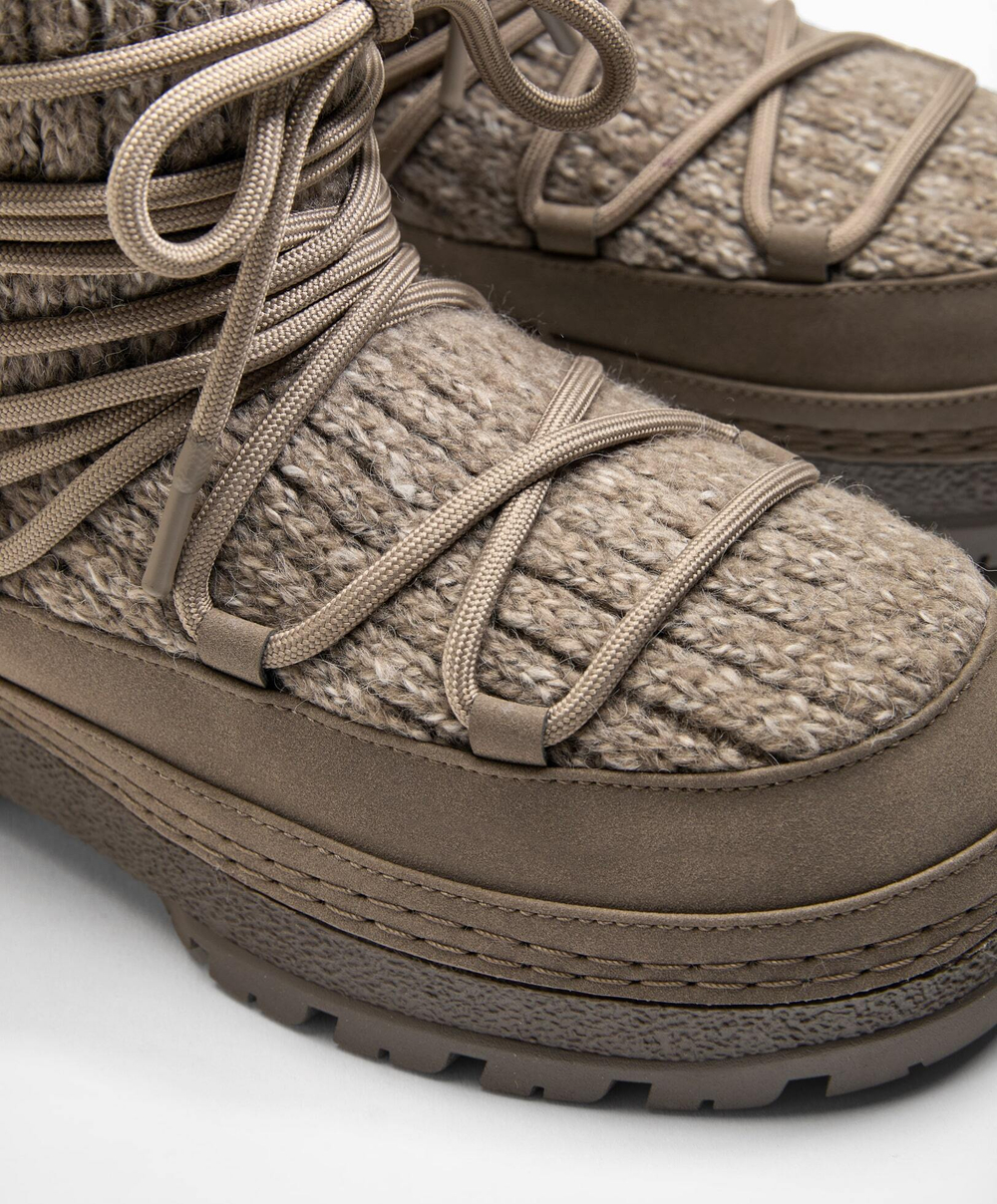 OYSHO Трикотажные сапоги на шнуровке, серовато-коричневый