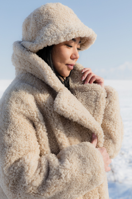 Шуба для женщин "Тедди" из натуральной овчины