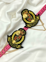 Брошь с гербом и золотистой цепью 12х7,5 см