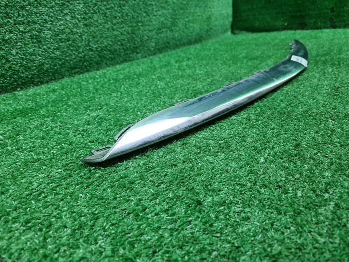 Молдинг перед. бампера Mercedes E W213 (16-21) AMG