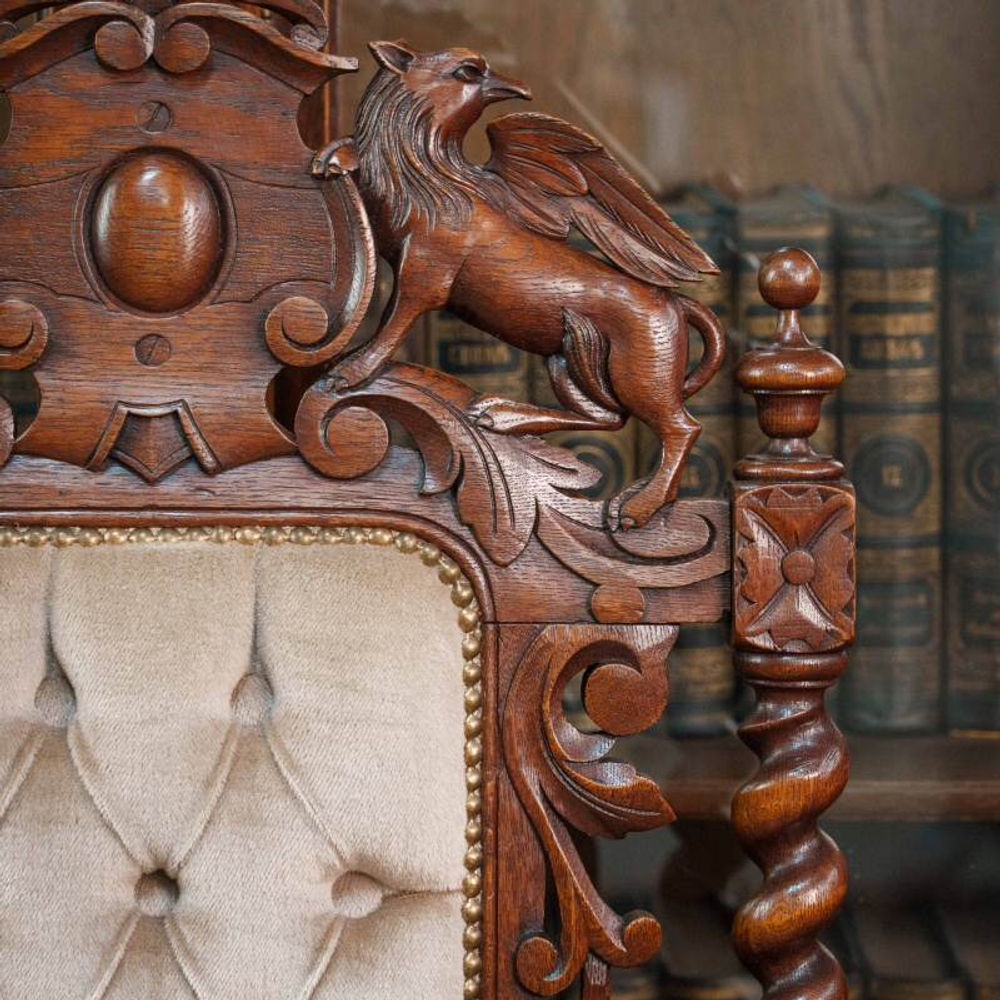 Парные кресла в стиле Ренессанс