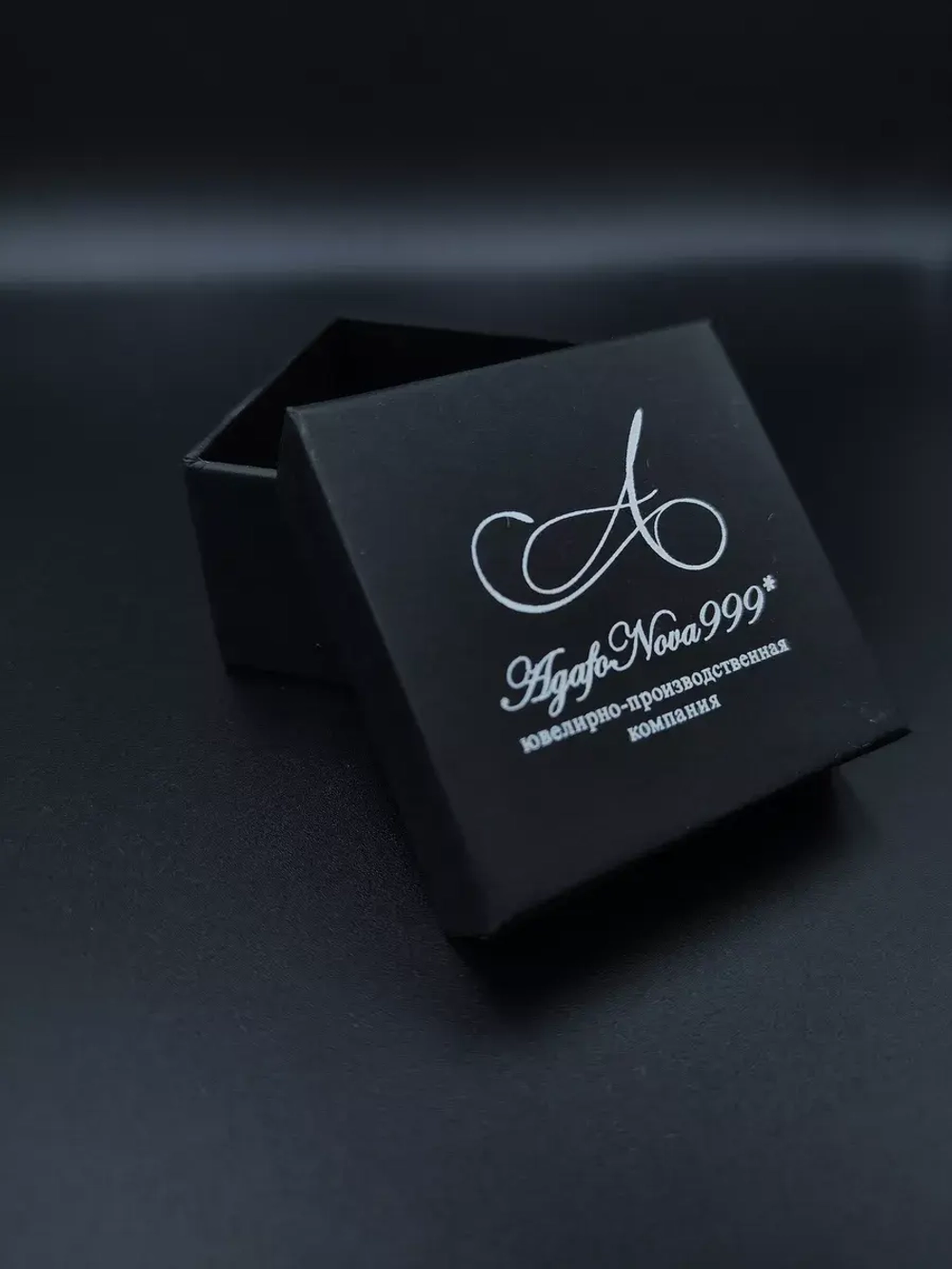 Серебряная печатка с черным агатом