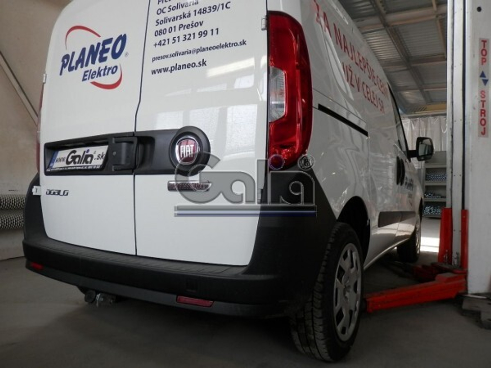Фаркоп оцинкованный Galia F111A для FIAT Doblo 2010-, Opel Combo 2012-(паспорт и сертификат в комплекте)(без электрики)