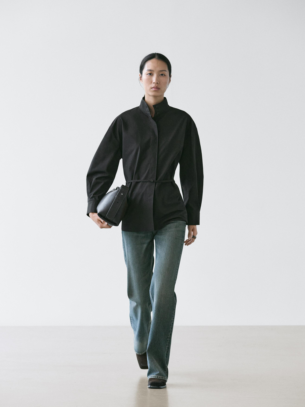 Massimo Dutti Рубашка с высоким воротником и ремешком, черный