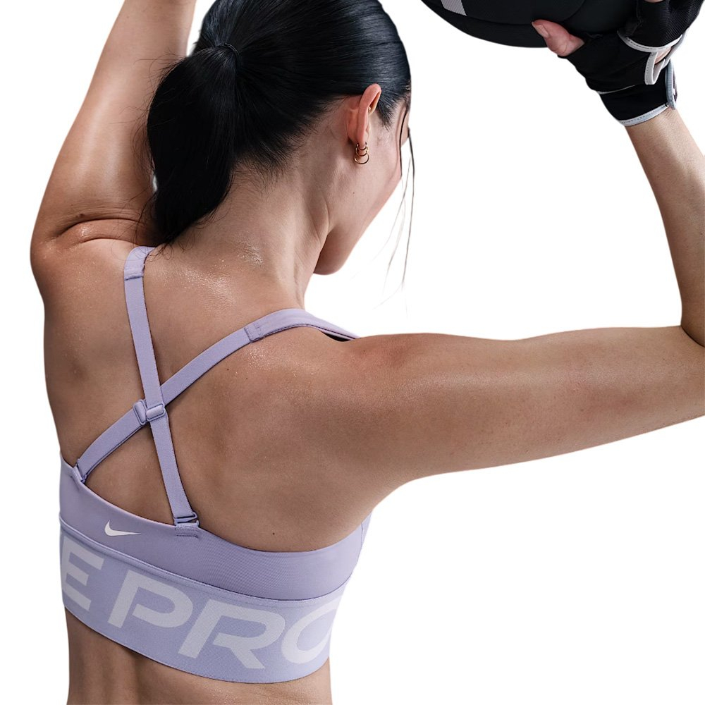 Спортивное женское белье Nike Pro Indy Plunge