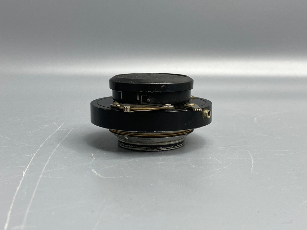 Индустар 7 3,5/10,5см Присутствует пыль внутри