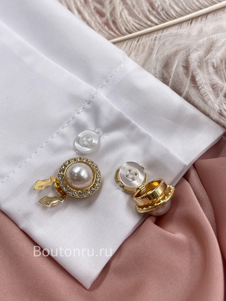 Накладка на пуговицу золотистая с жемчугом и стразами