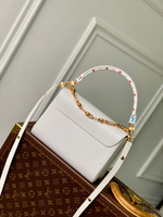 Louis Vuitton Twist MM Slim