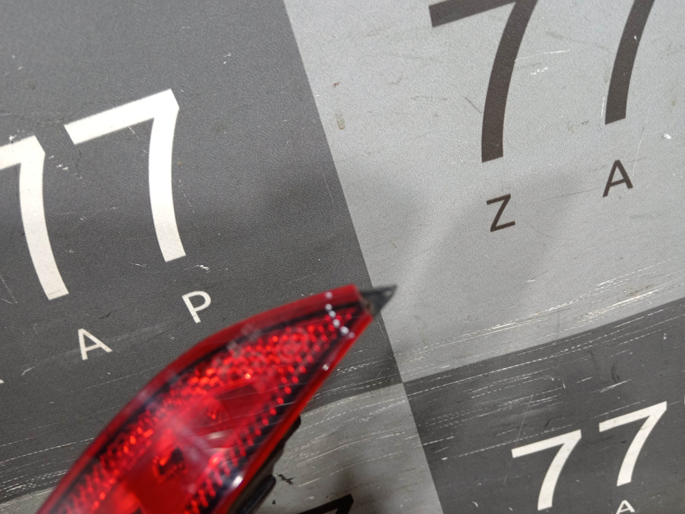 ПТФ задний правый Geely Atlas Pro 21-нв Б/У Оригинал 7054016700