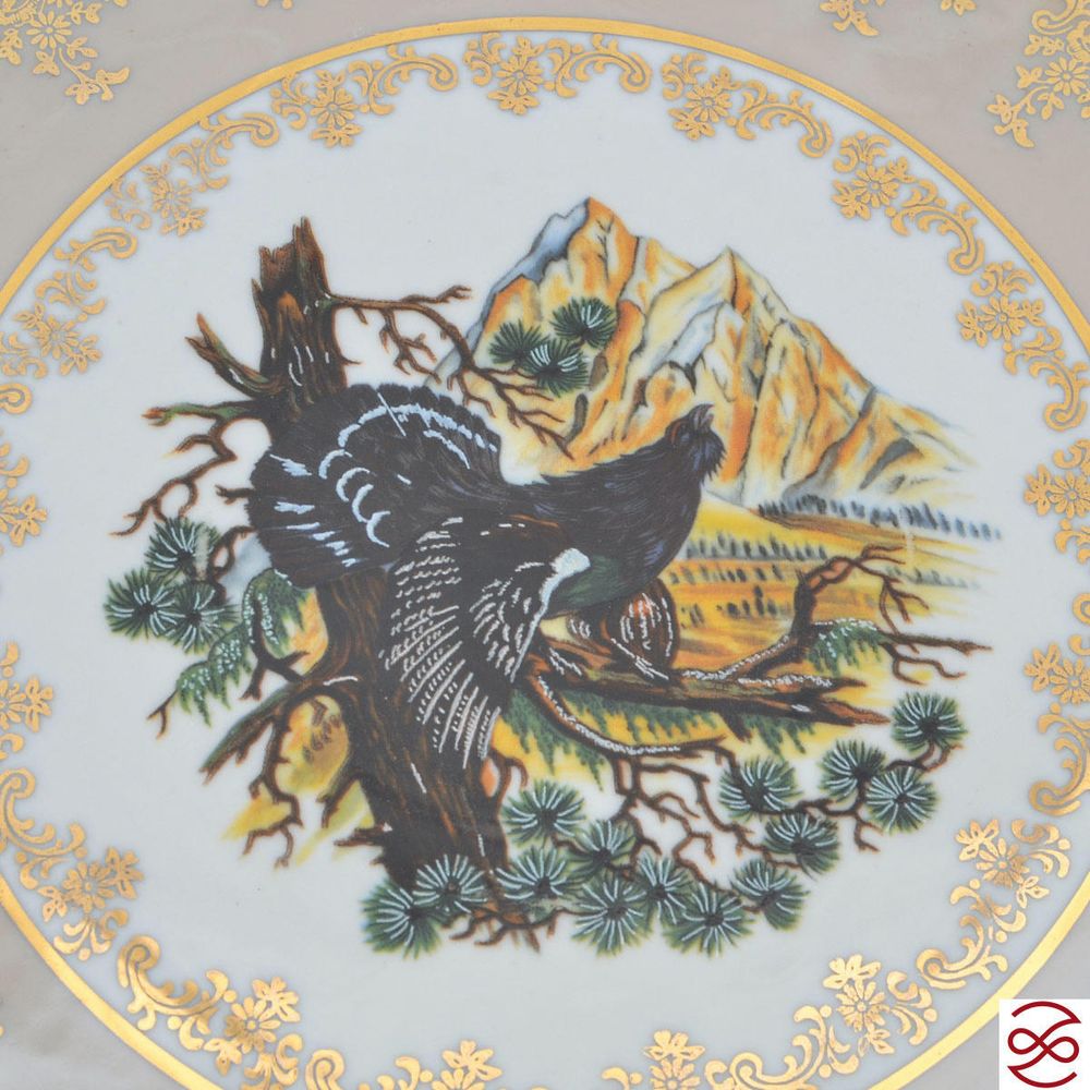 Тортница н/н Queen's Crown Aristokrat Охота бежевая 30 см