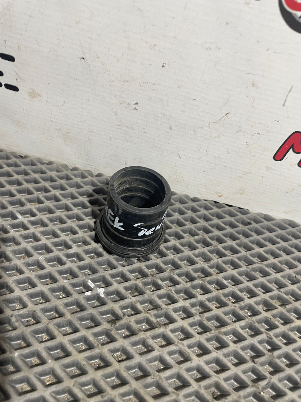 Переходник топливного шланга на бак DAEWOO Nexia