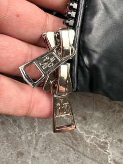 Пуховик Moncler
