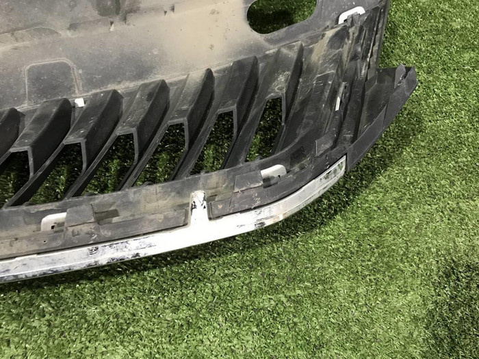 Решетка радиатора Skoda Rapid 1 (2012-2020)