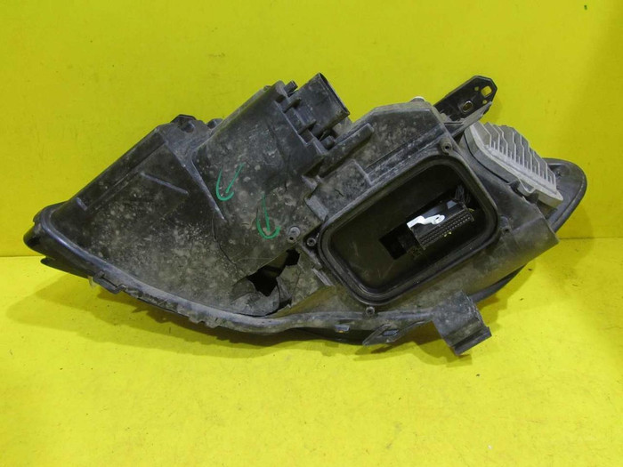 Битая Фара правая Mercedes CLA C117 (2016-2019) LED