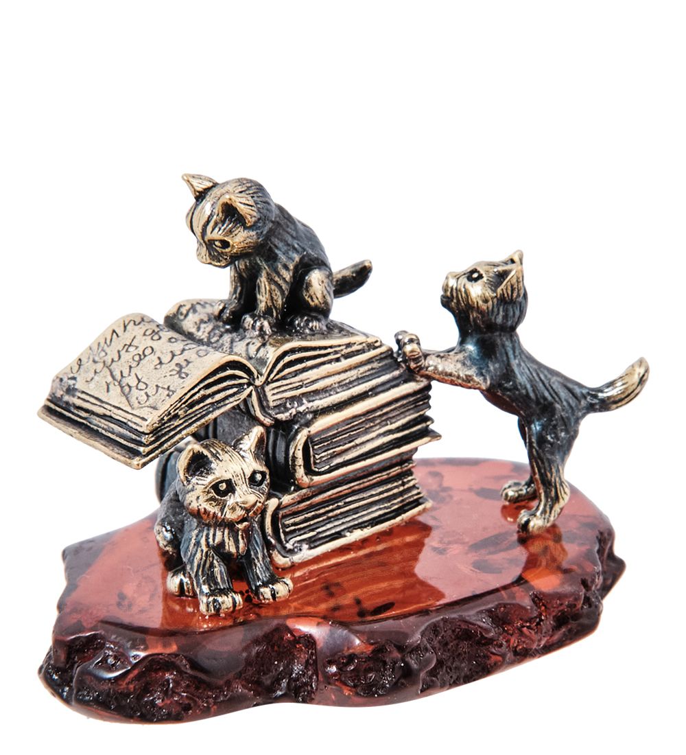 Народные промыслы AM- 650 Фигурка «Котята - тяга к знаниям» (латунь, янтарь)