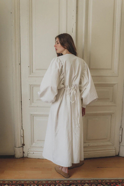 Платье с объемным рукавом из джинсы Айвори