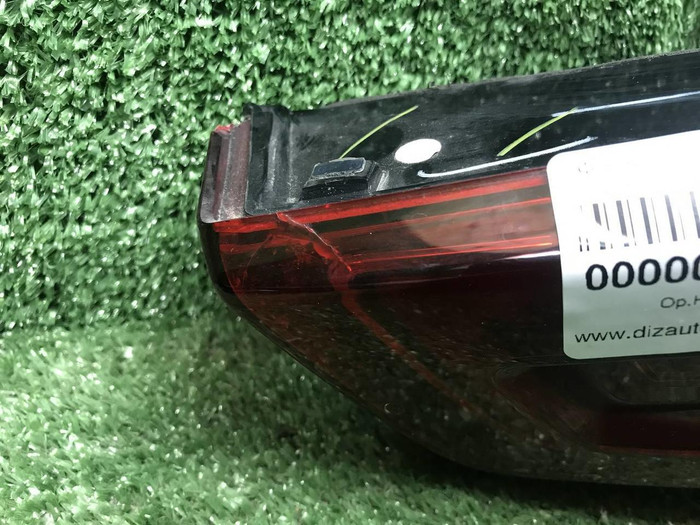 Фонарь правый внутренний BMW X3 G01 (2017-2021)