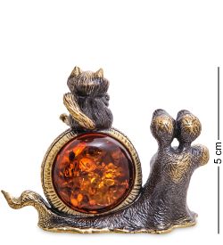 Народные промыслы AM- 246 Фигурка «Улитка с котом» (латунь, янтарь)