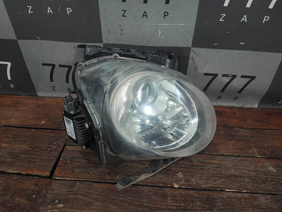 Фара правая Nissan Juke (YF15) 14-19 Б/У Оригинал FAAN2810000UK