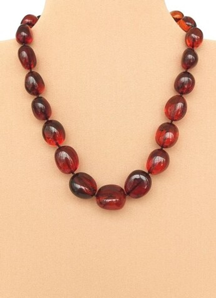 Роскошные бусы из цельного янтаря (5314)