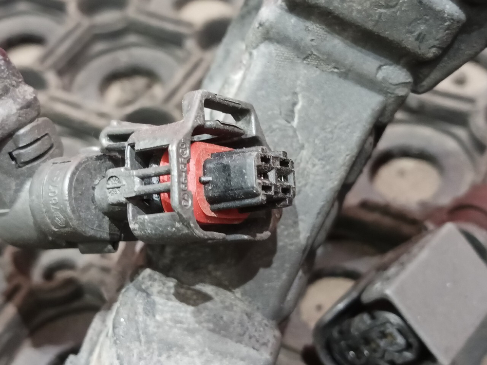 Проводка форсунок двигателя MX13 2020г.