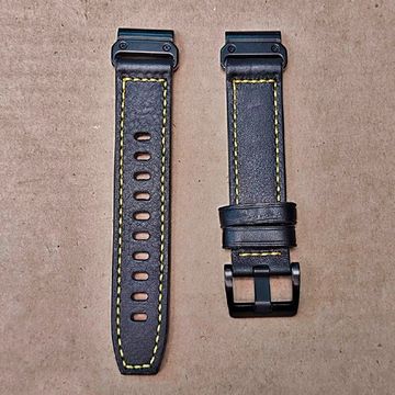 Ремешок натуральная кожа 20 мм для Garmin Fenix 7S, Fenix 6S, Fenix 5S, Instinct 2S, Epix Pro Gen 2 (42 mm) быстросъемный QuickFit (Черный, желтая строчка)