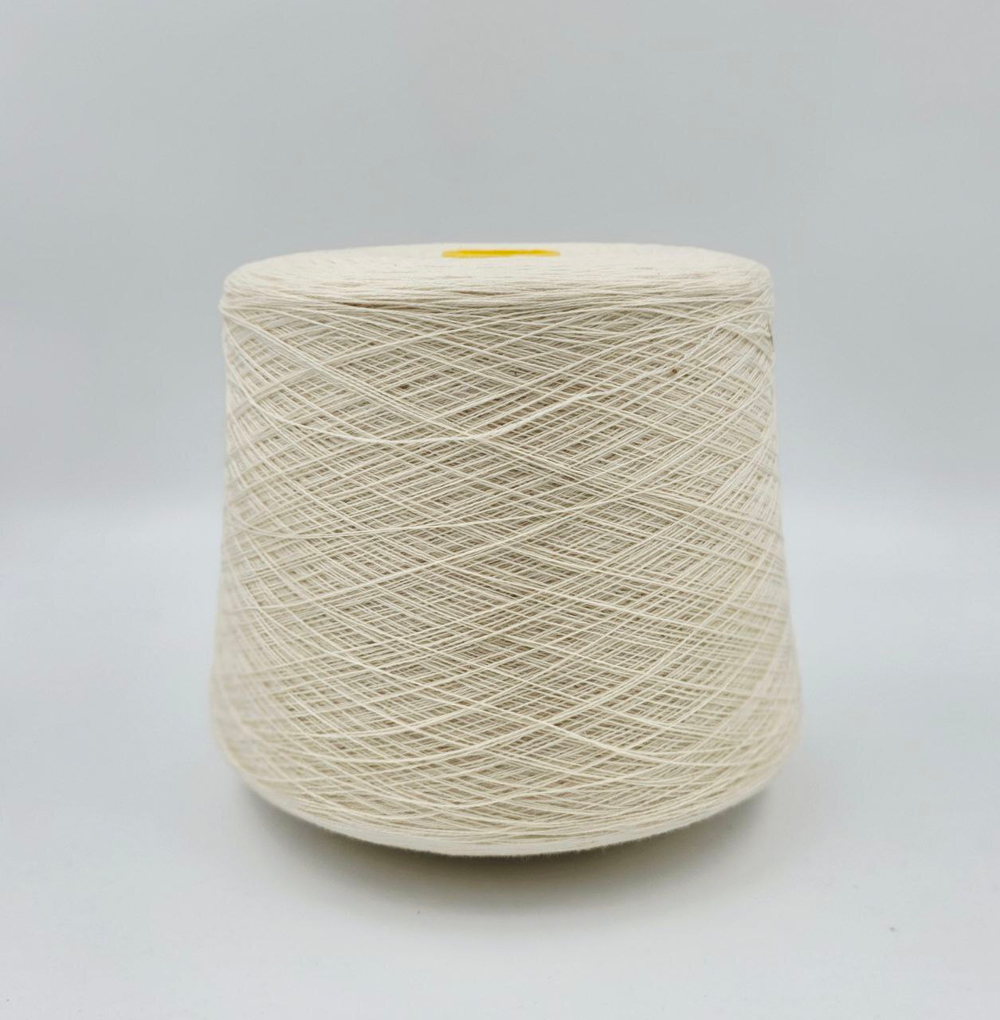 Loro Piana кашемир 50% шелк 30% меринос 20%, 1350 м в 100 гр, слоновая кость