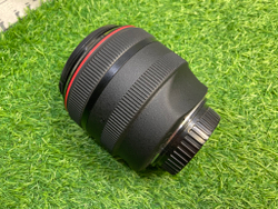Canon EF 85mm 1.2L II USM