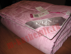 Одеяло шелковое в хлопке  (YiLiXin)  160х210 - розовое
