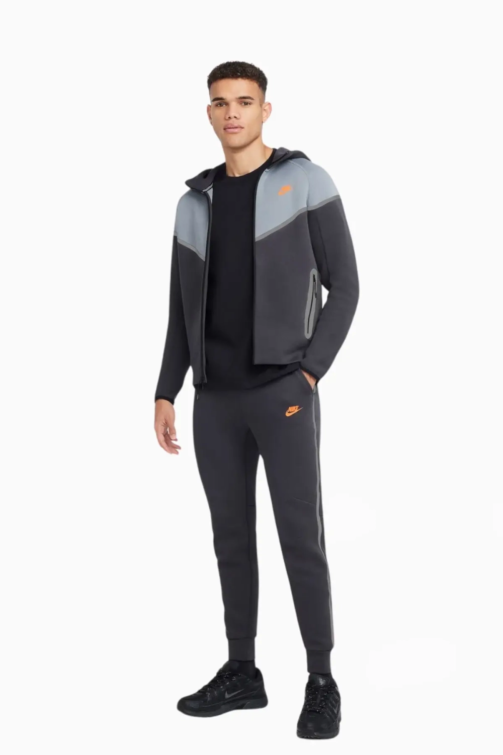Штаны Nike Sportswear Tech Fleece - серый
