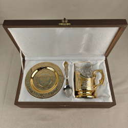 Чайный набор с блюдцем "Герб" №3 (Златоуст) в футляре