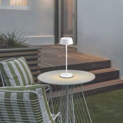 7985 Переносной уличный светильник K4