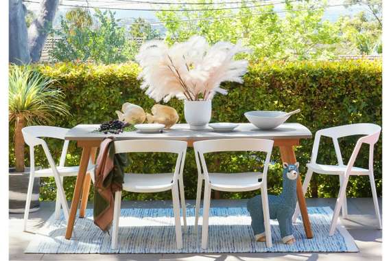 Белый пластиковый стул Nomad | Купить в Hallberg.ru