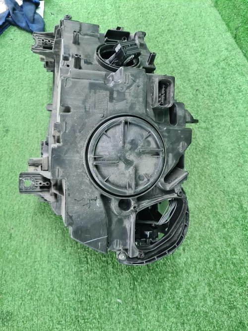 Фара правая BMW X5 F15 X6 F16 (15-18) Adaptive LED